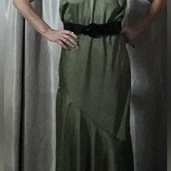 Green Asymmetrical Ruffled One-Shoulder Cocktail Dress - Picture 8 of 9